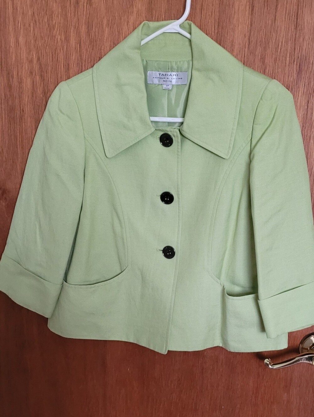 Tahari Pale Green Cropped Blazer with Notched Collar